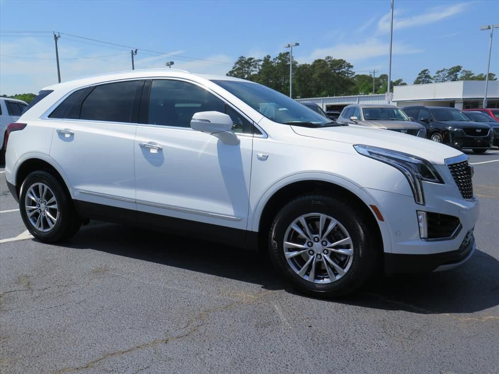 Used 2023 Cadillac XT5 Premium Luxury w/ Technology Package image 1