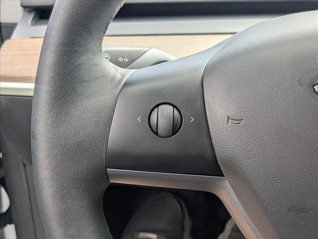 Used 2021 Tesla Model 3 Standard Range Plus RWD image 4