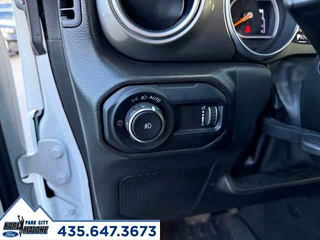 Used 2023 Jeep Wrangler Sahara w/ Cold Weather Group image 16