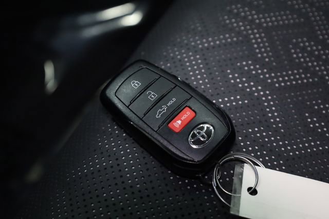 Used 2025 Toyota Tundra Limited image 33