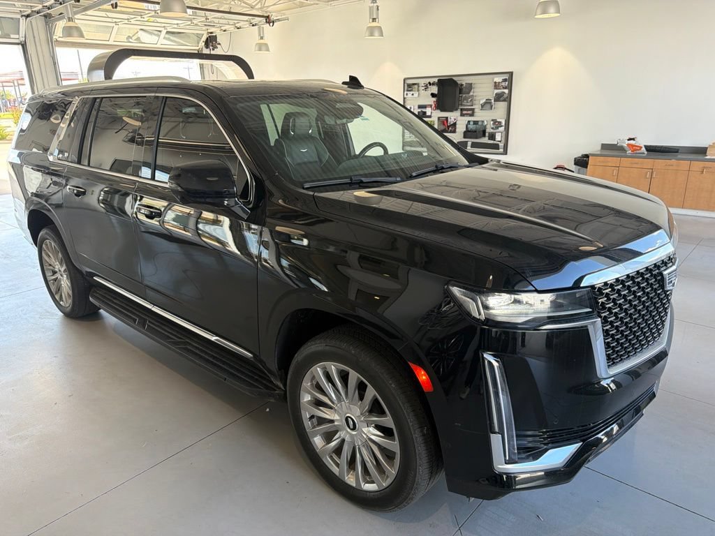 Certified 2024 Cadillac Escalade ESV Premium Luxury AWD/4WD image 3