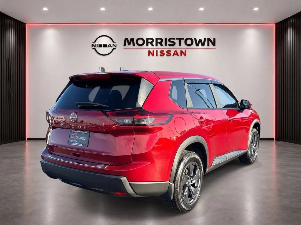 Used 2026 Nissan Rogue SV w/ Cold Weather Package FWD image 3