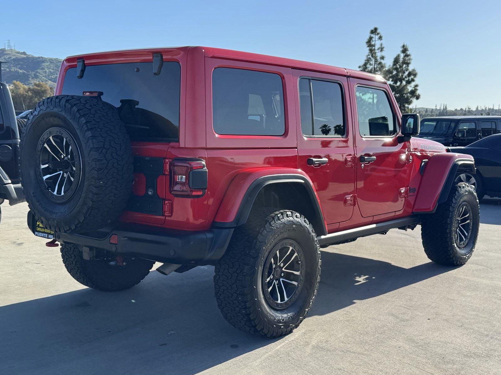 Certified 2024 Jeep Wrangler Unlimited Rubicon AWD/4WD image 6