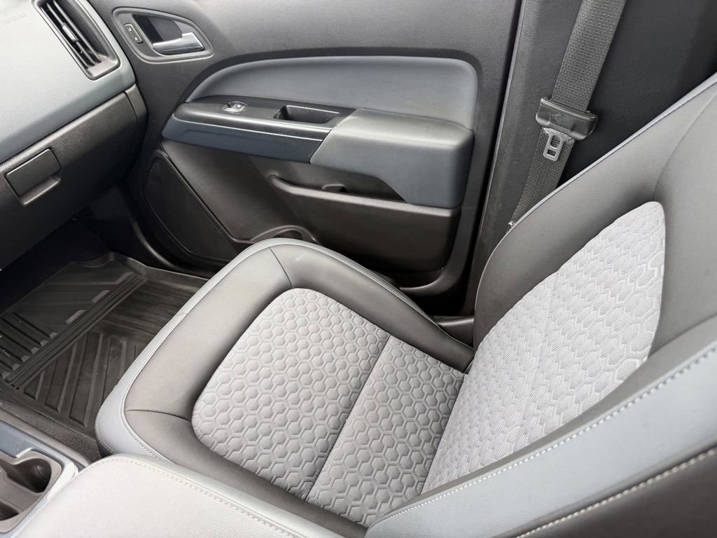Used 2019 Chevrolet Colorado Z71 RWD image 25