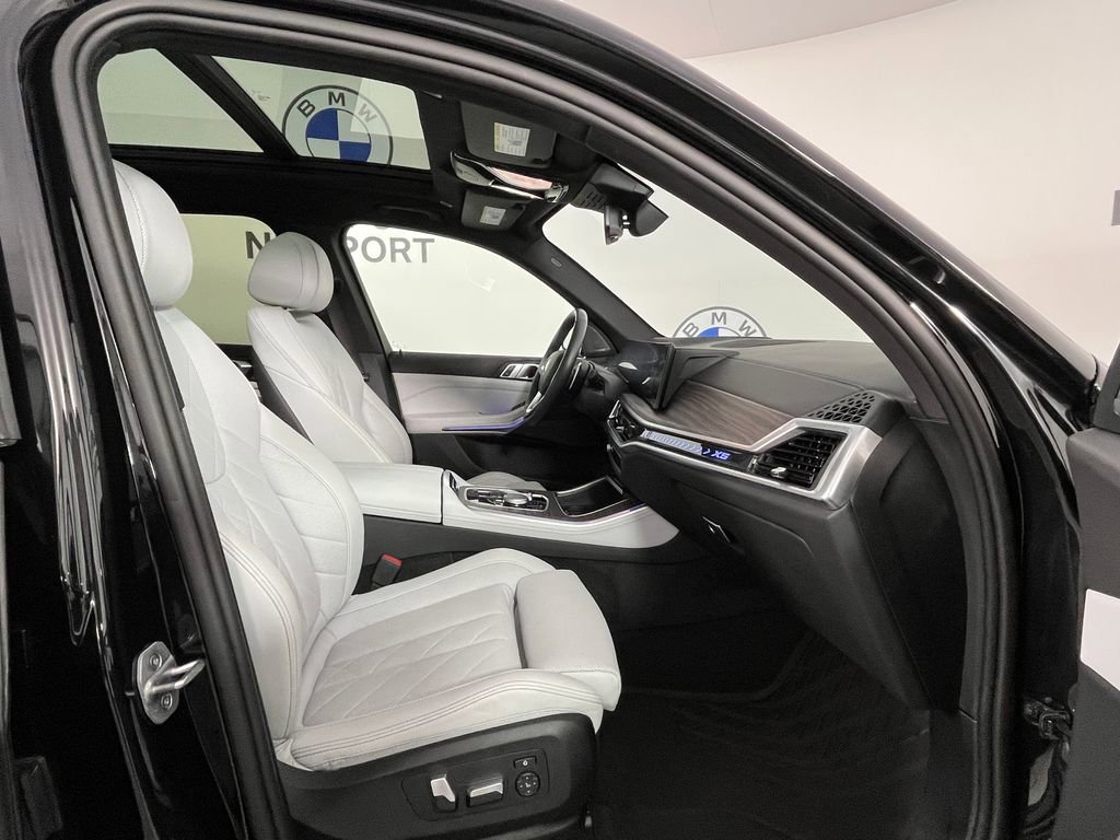 Certified 2024 BMW X5 xDrive40i w/ Premium Package AWD/4WD image 23