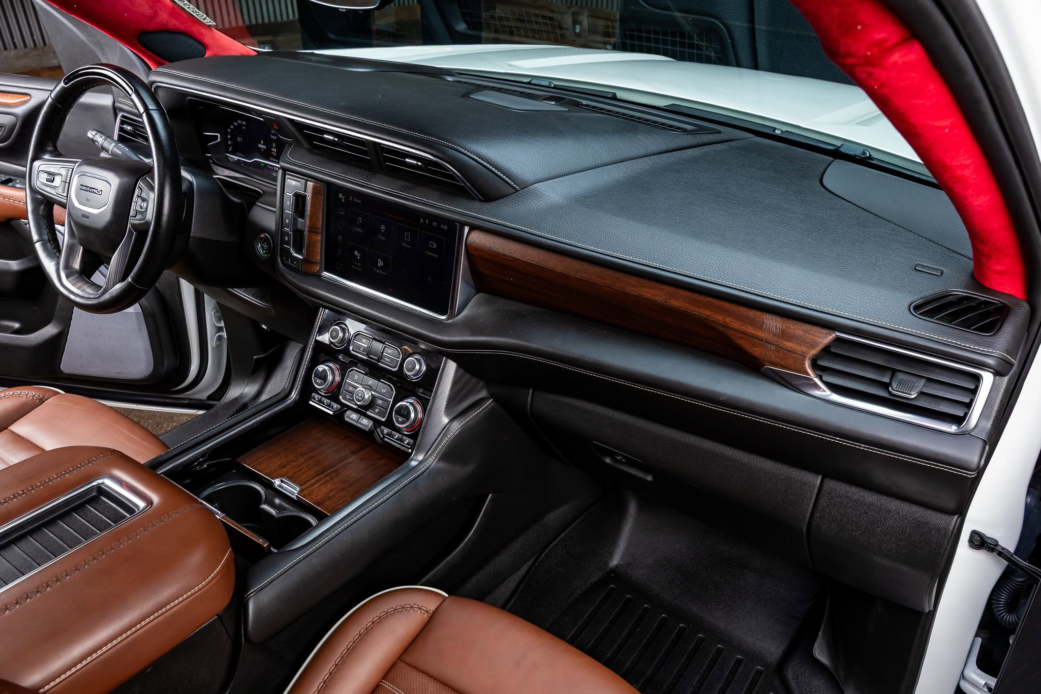 Used 2023 GMC Yukon XL Denali Ultimate image 18