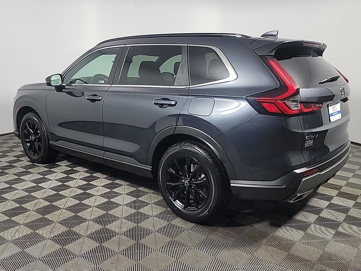 Certified 2025 Honda CR-V Sport image 9