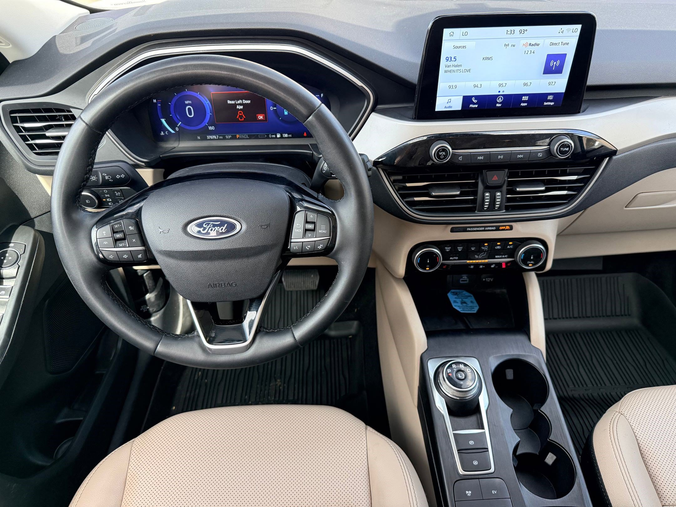 Used 2022 Ford Escape SEL w/ Technology Package image 4