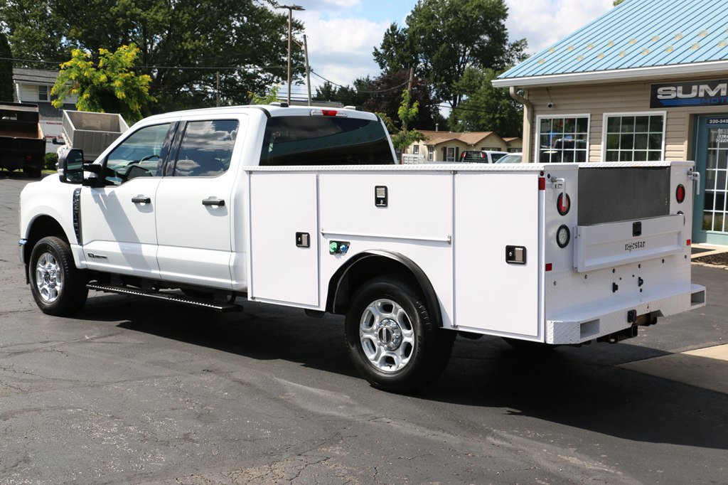 Used 2025 Ford F250 XLT w/ F-250 >10K GVWR Package AWD/4WD image 3