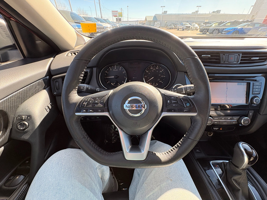 Used 2020 Nissan Rogue SL image 18