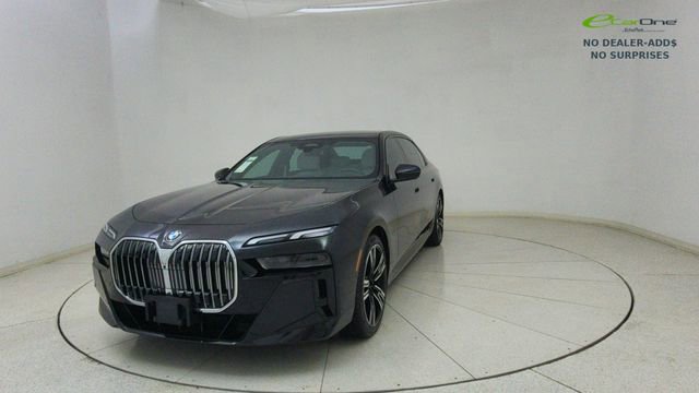 Used 2023 BMW 740i w/ Parking Assistance Package RWD image 65