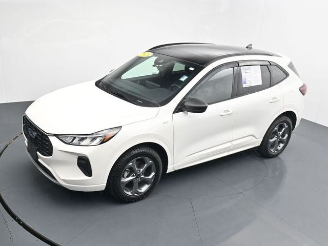 Certified 2024 Ford Escape ST-Line w/ Tech Pack #1 AWD/4WD image 29
