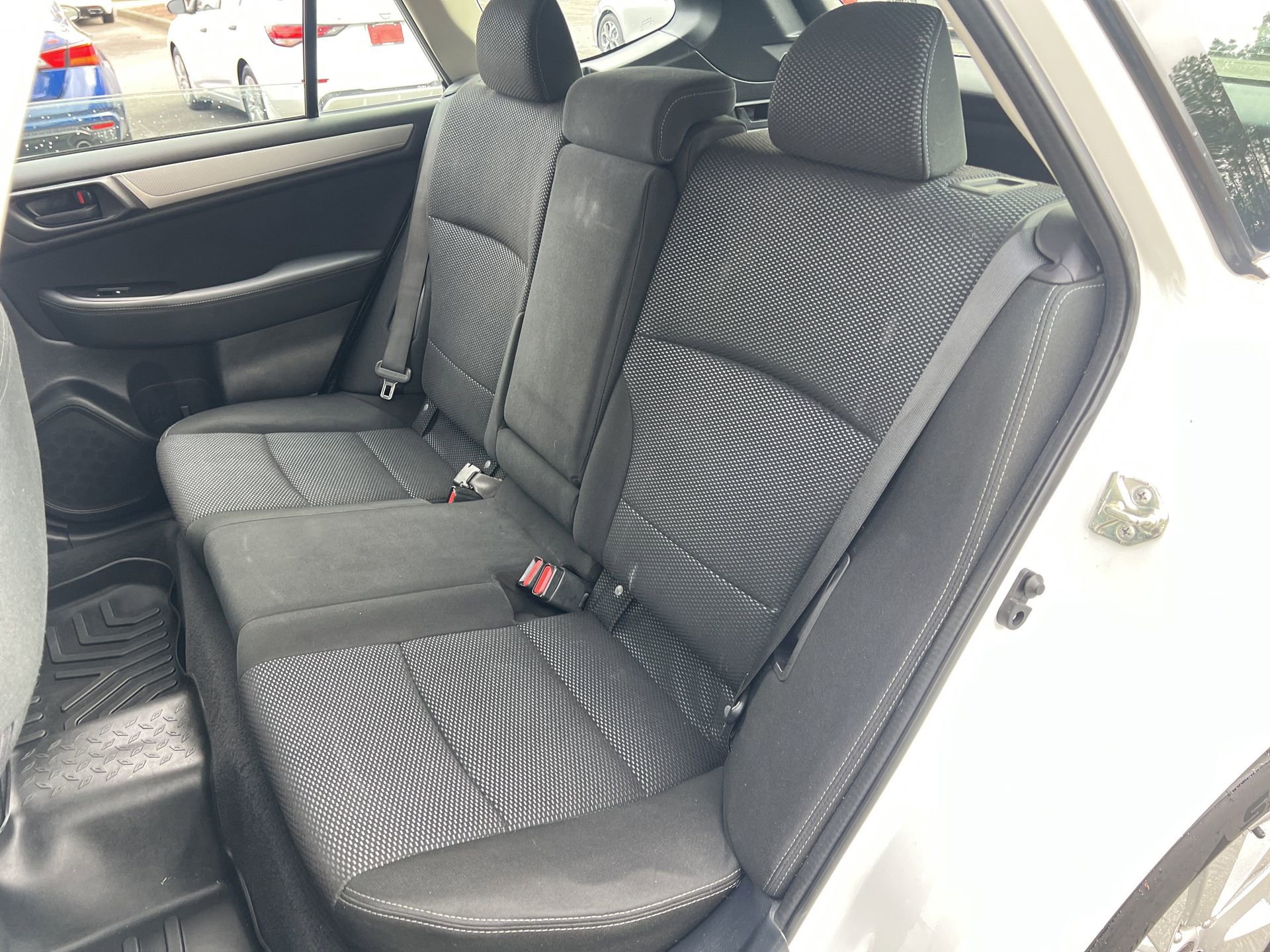 Used 2019 Subaru Outback 2.5i image 16