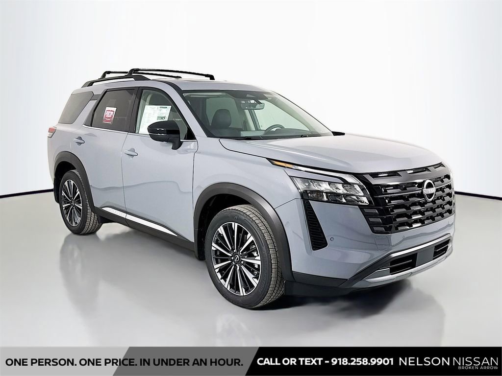 New 2026 Nissan Pathfinder Platinum image 3