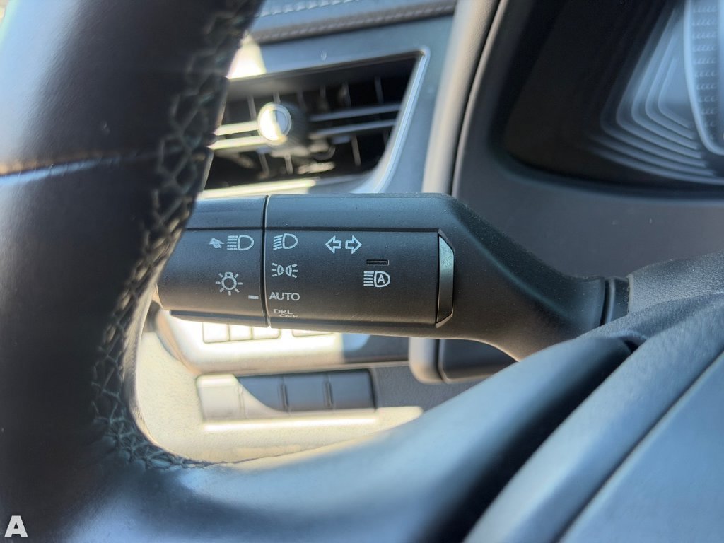 Used 2020 Lexus UX 200 w/ Premium Package FWD image 25