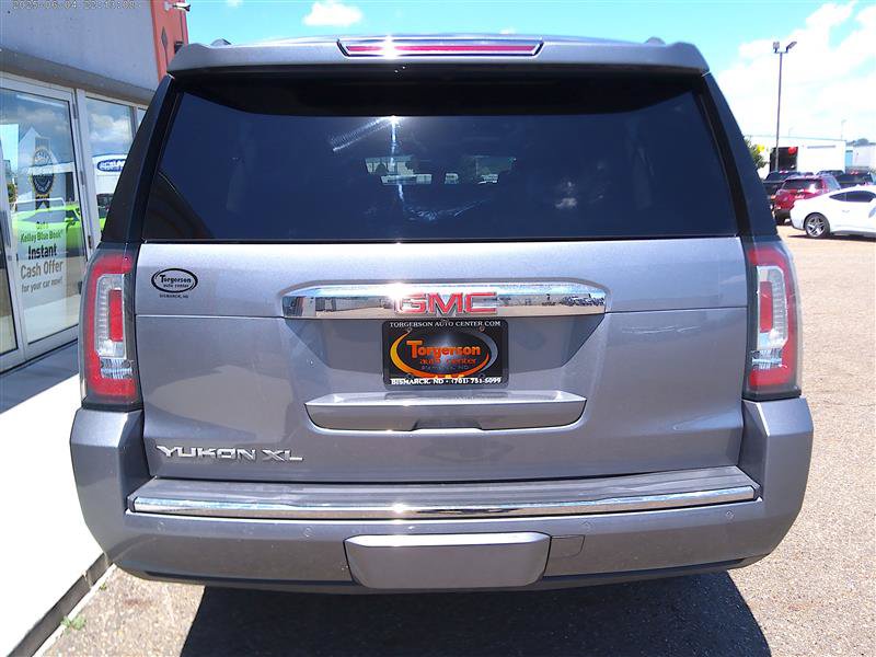 Used 2018 GMC Yukon XL Denali w/ Denali Ultimate Package AWD/4WD image 28