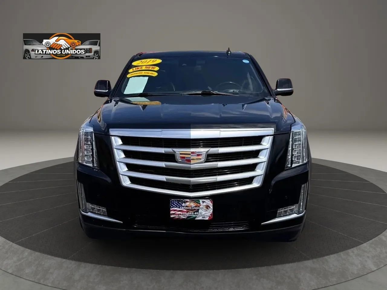 Used 2019 Cadillac Escalade ESV Luxury image 2