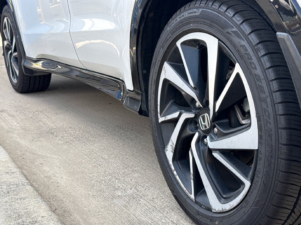 Used 2019 Honda HR-V Sport image 9