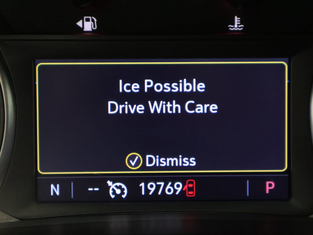 Used 2025 Chevrolet Blazer LT image 41