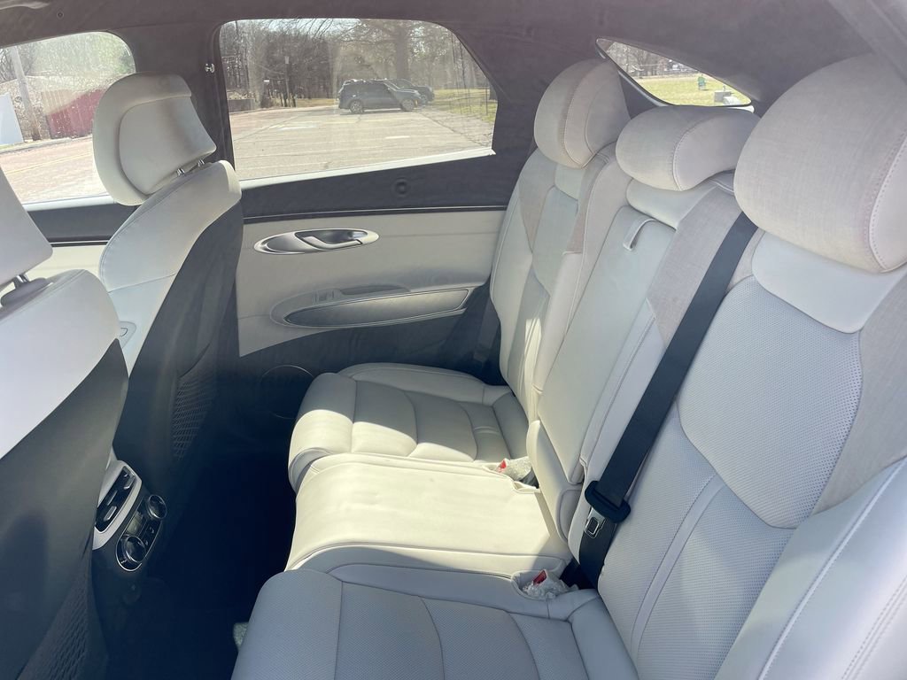 New 2025 Genesis Electrified GV70 Advanced image 46