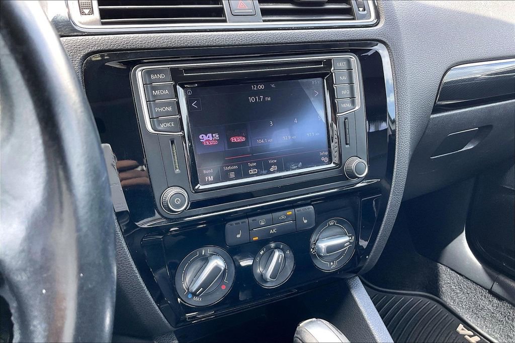 Used 2016 Volkswagen Jetta SEL image 24