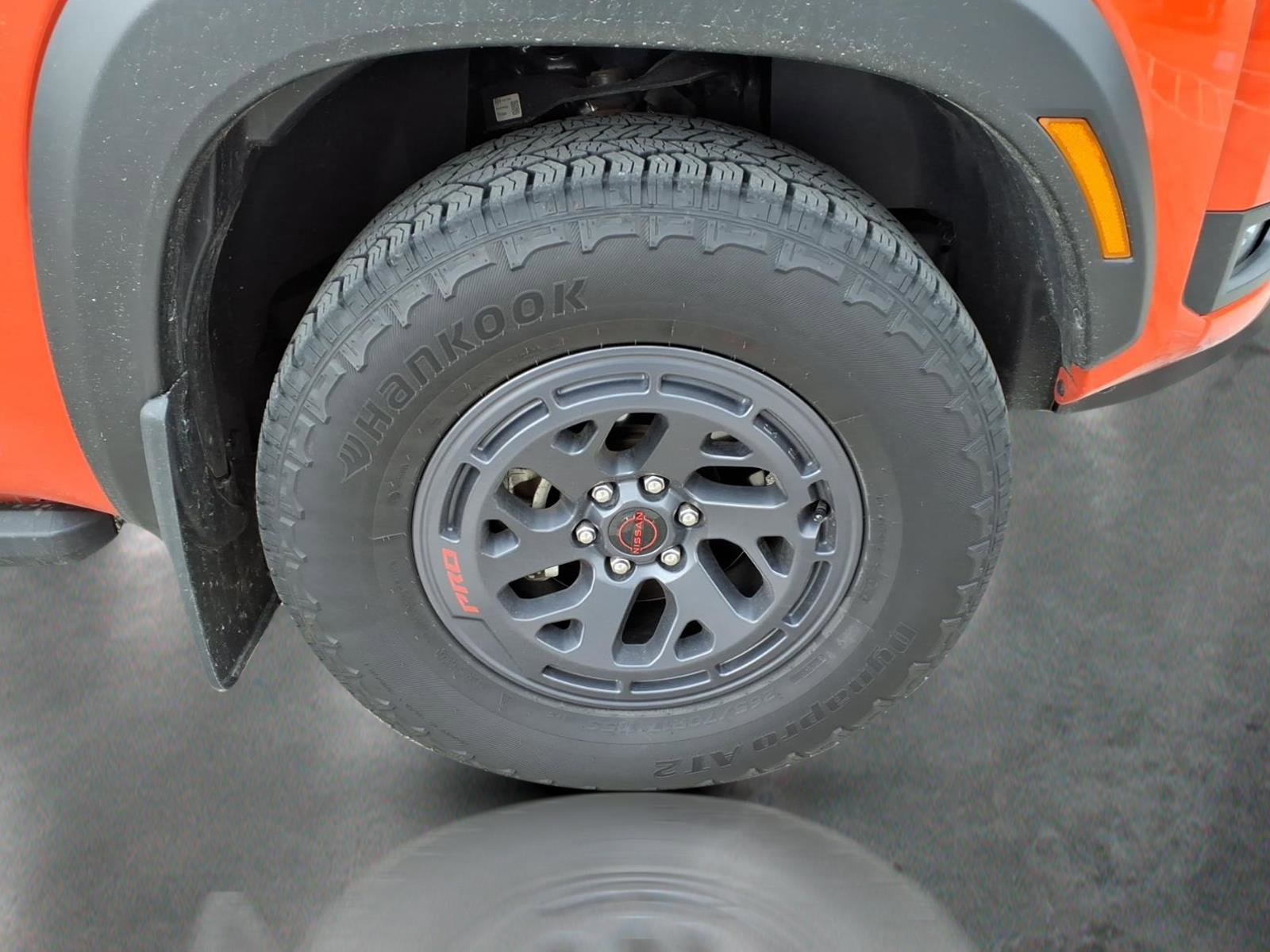 Used 2025 Nissan Frontier PRO-4X w/ Pro Convenience Package image 6