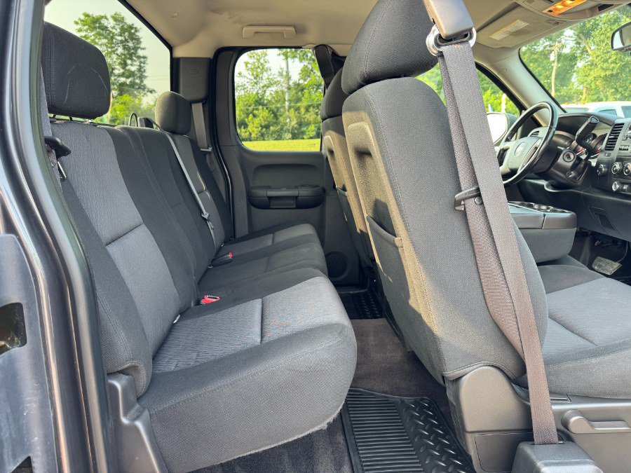 Used 2010 Chevrolet Silverado 2500 LT AWD/4WD image 17