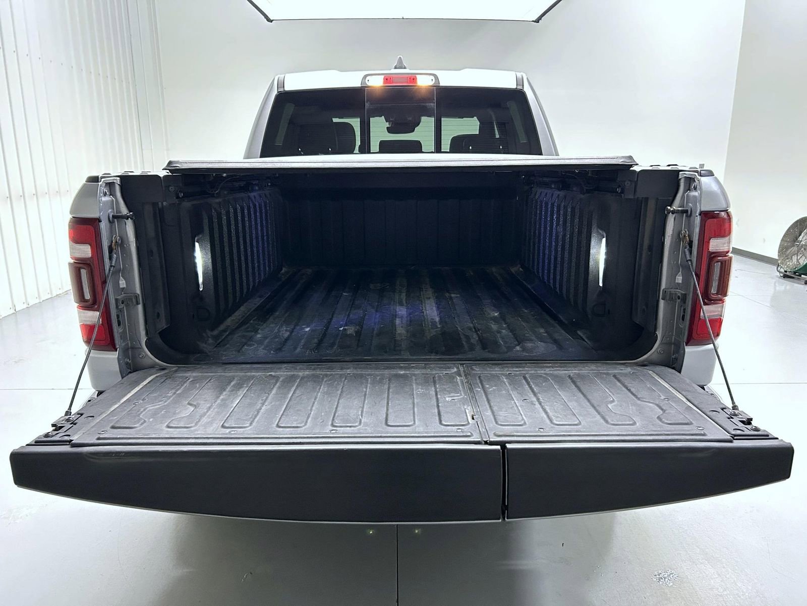 Used 2020 RAM 1500 Limited image 21