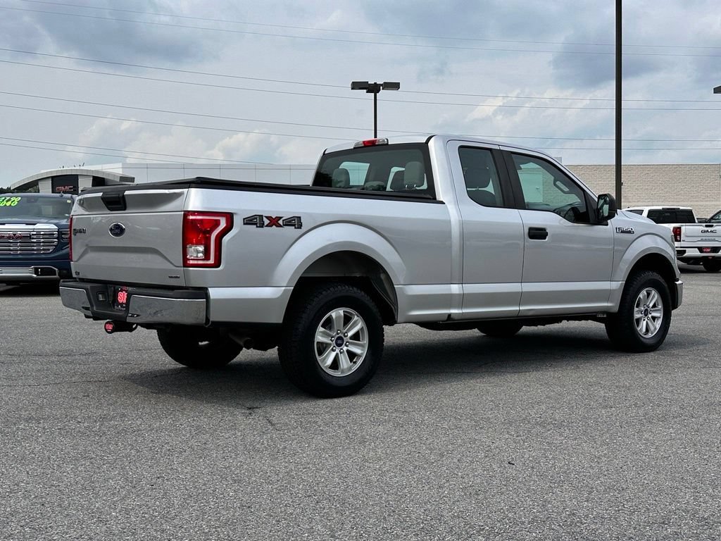 Used 2015 Ford F150 XL w/ Equipment Group 101A Mid AWD/4WD image 12