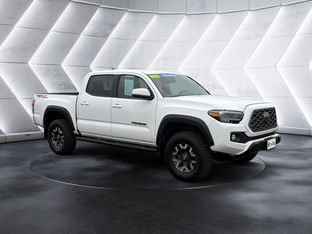 Used 2023 Toyota Tacoma TRD Off-Road w/ Technology Package RWD image 7