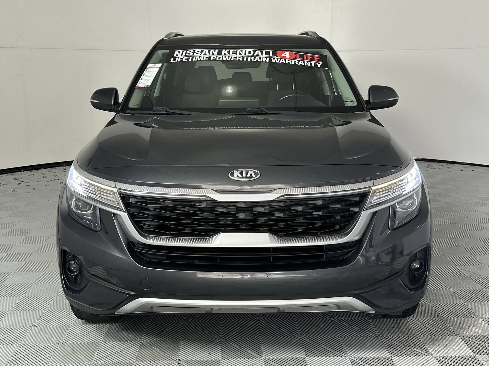Used 2021 Kia Seltos S FWD image 3