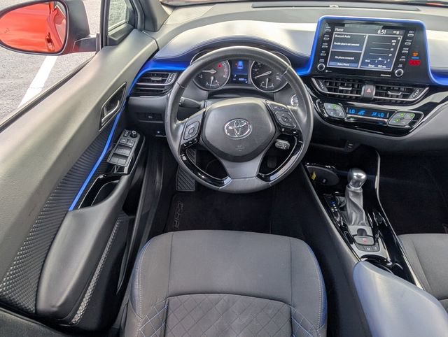 Used 2020 Toyota C-HR XLE FWD image 12