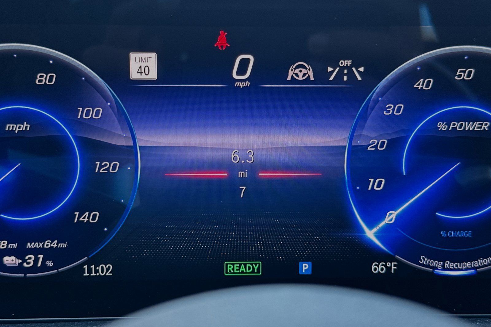 Used 2024 Mercedes-Benz EQB 300 4MATIC image 31