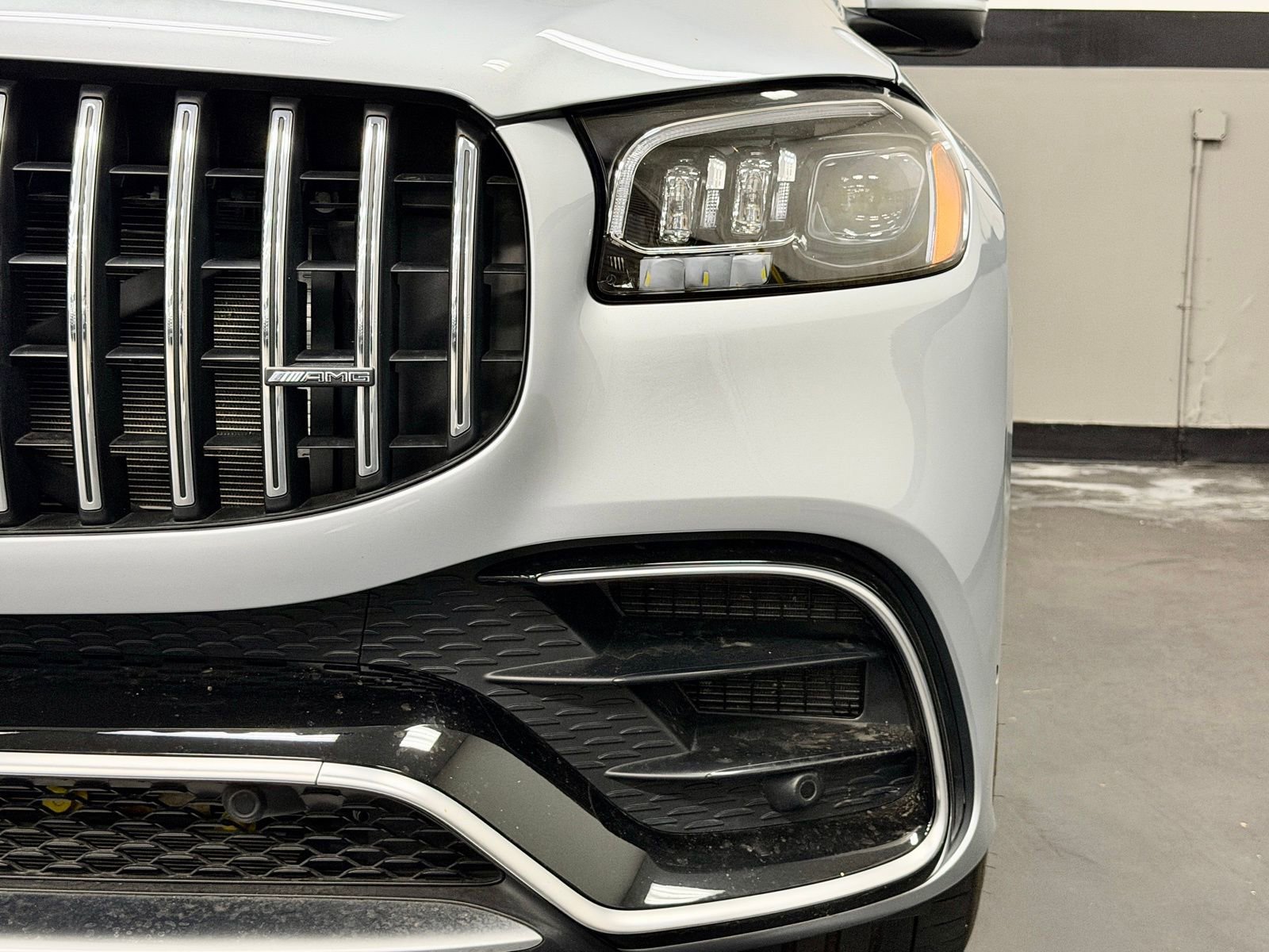 Used 2024 Mercedes-Benz GLS 63 AMG 4MATIC image 8