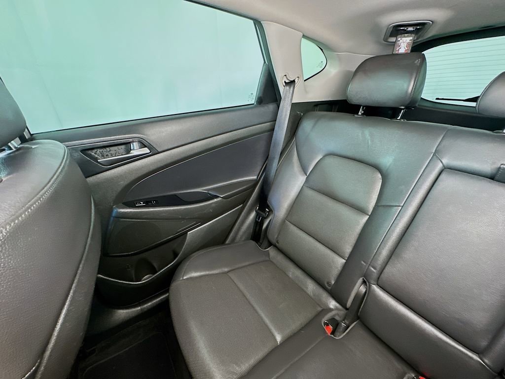 Used 2016 Hyundai Tucson Limited w/ Option Group 03 image 12