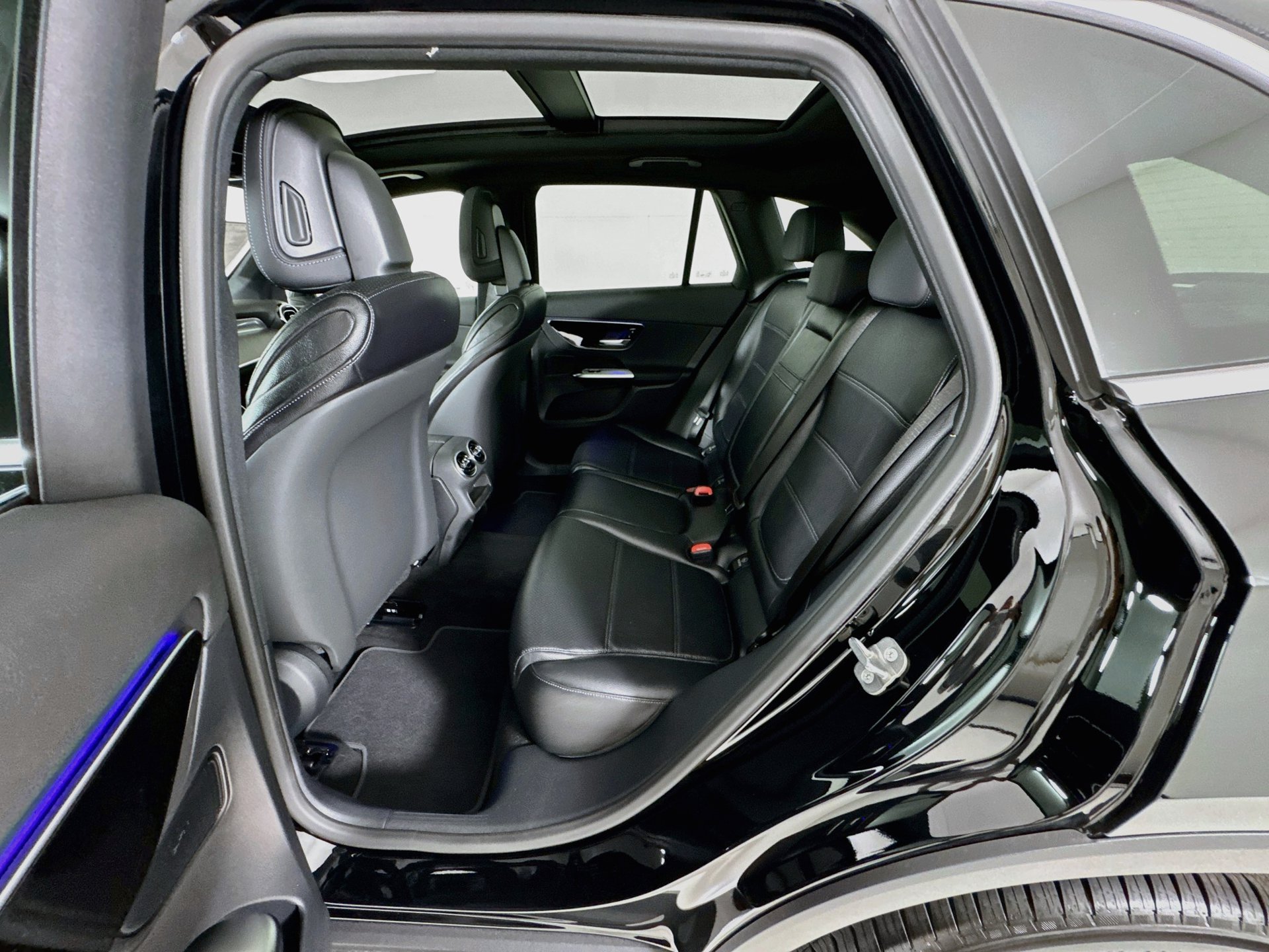 New 2027 Mercedes-Benz GLC 300 4MATIC image 27