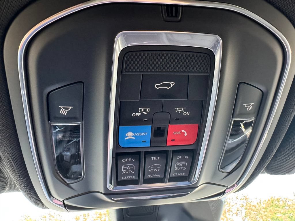 New 2026 Jeep Grand Cherokee L Limited AWD/4WD image 24
