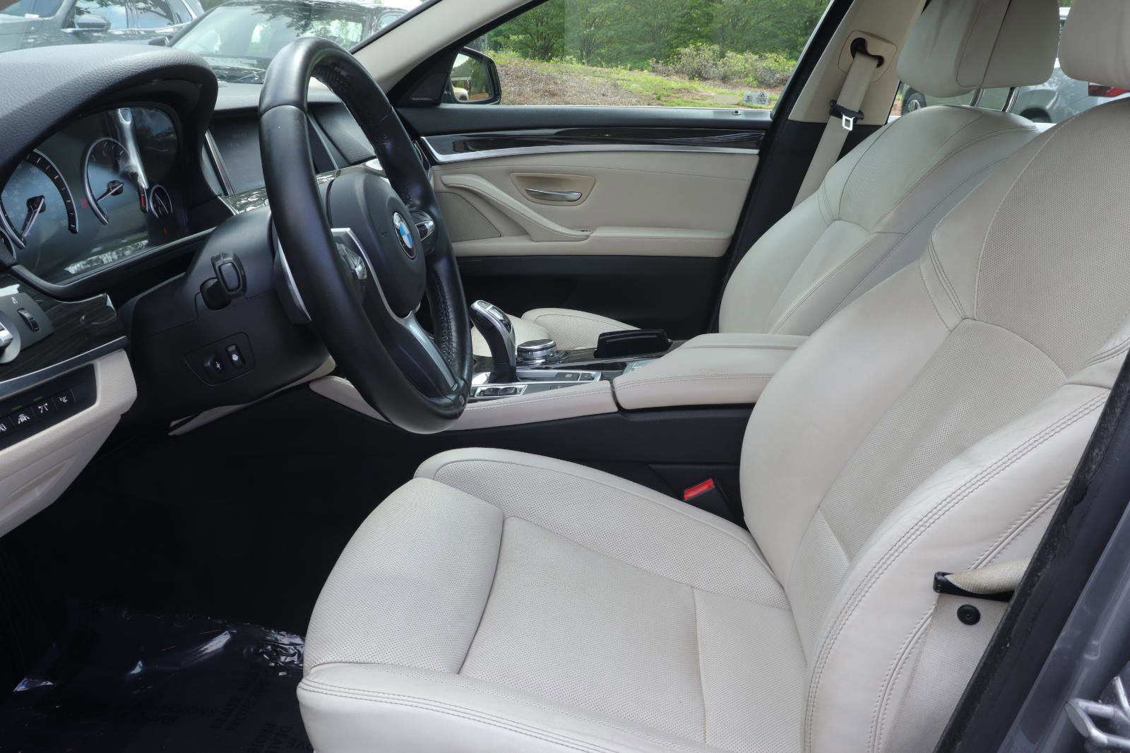 Used 2016 BMW 535i Sedan RWD image 10