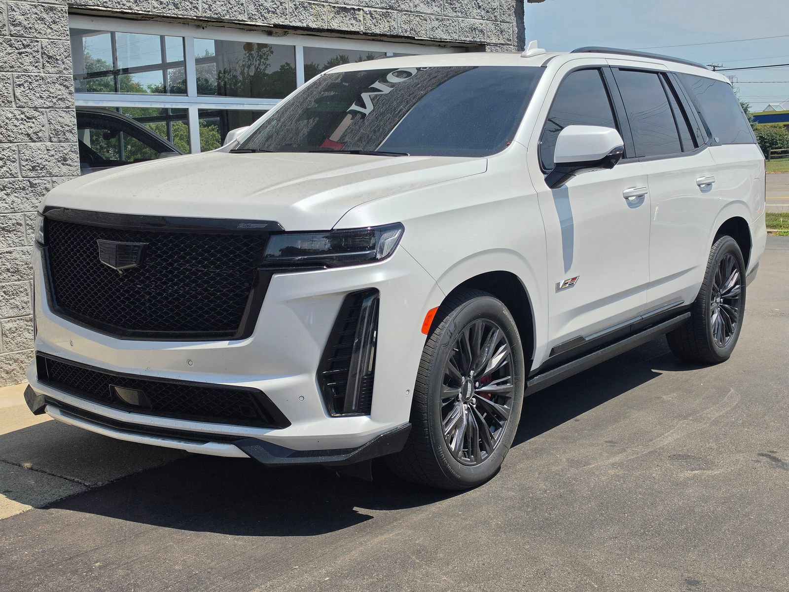 Used 2024 Cadillac Escalade V w/ LPO, ONYX Package AWD/4WD image 1