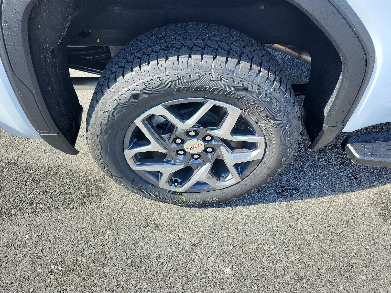 New 2026 GMC Sierra 1500 SLT w/ SLT Premium Plus Package image 6