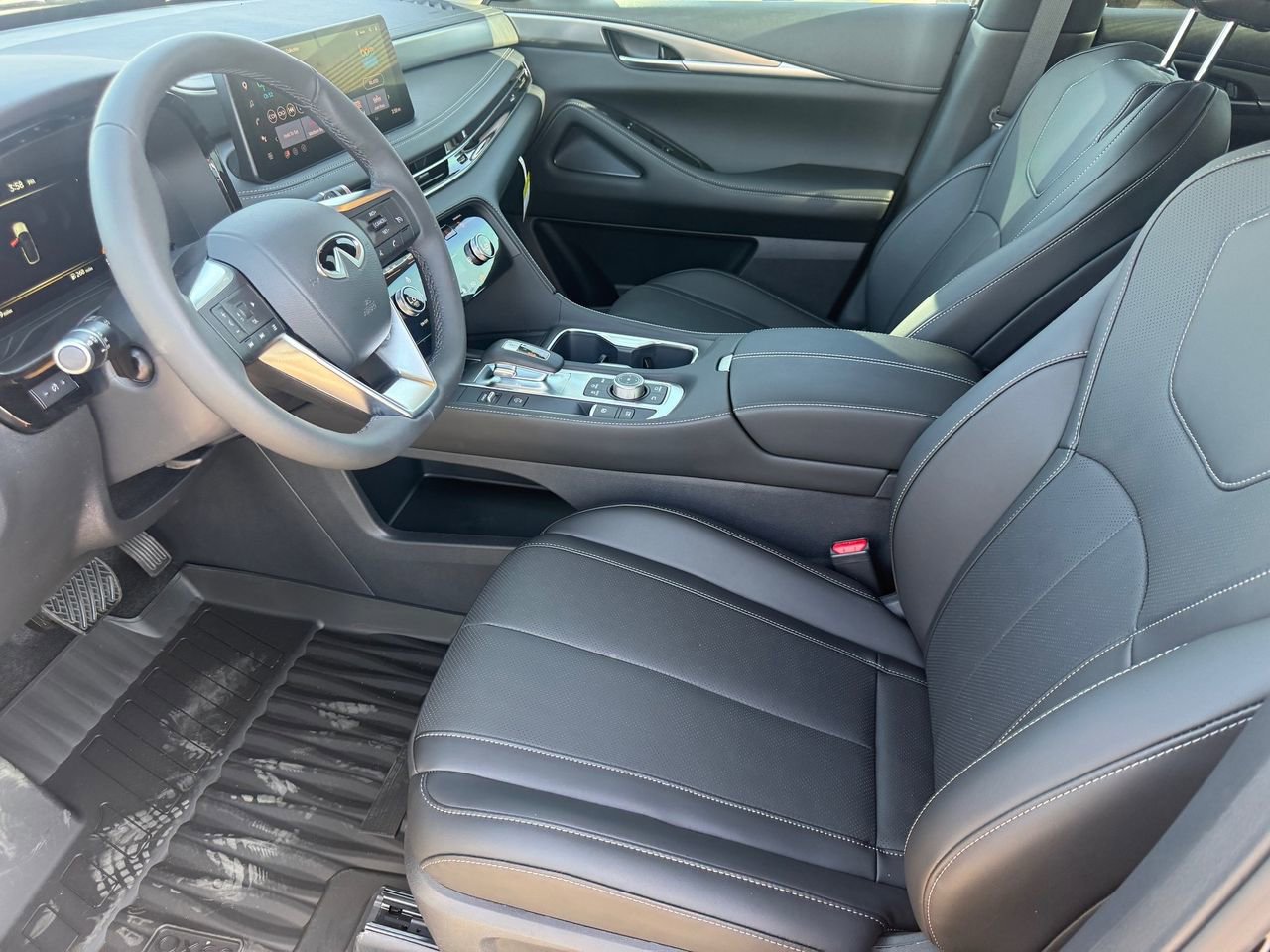 New 2026 INFINITI QX60 Pure image 12