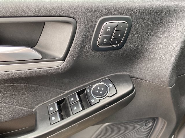 Used 2025 Ford Escape Platinum AWD/4WD image 18