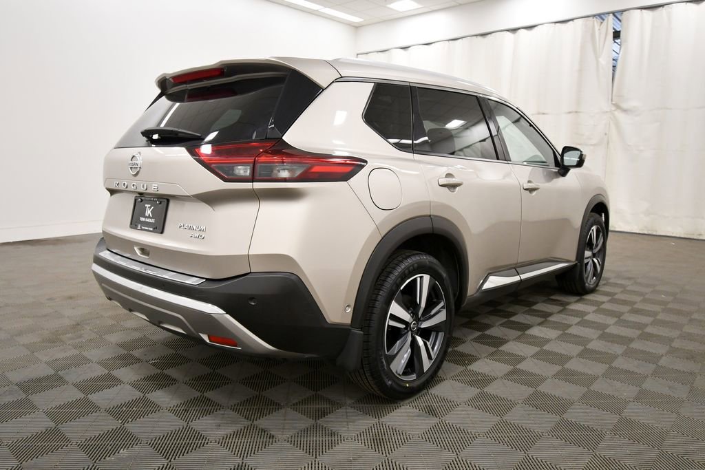 Used 2021 Nissan Rogue Platinum image 8