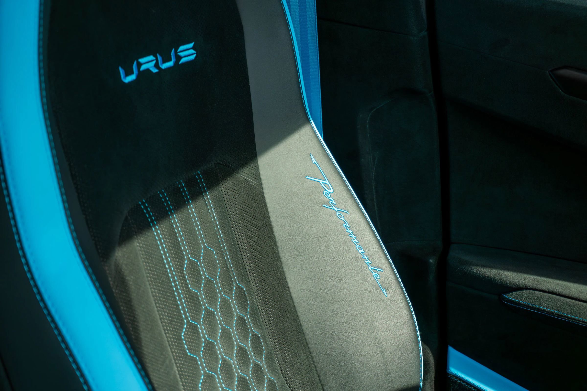 Used 2024 Lamborghini Urus Performante image 54