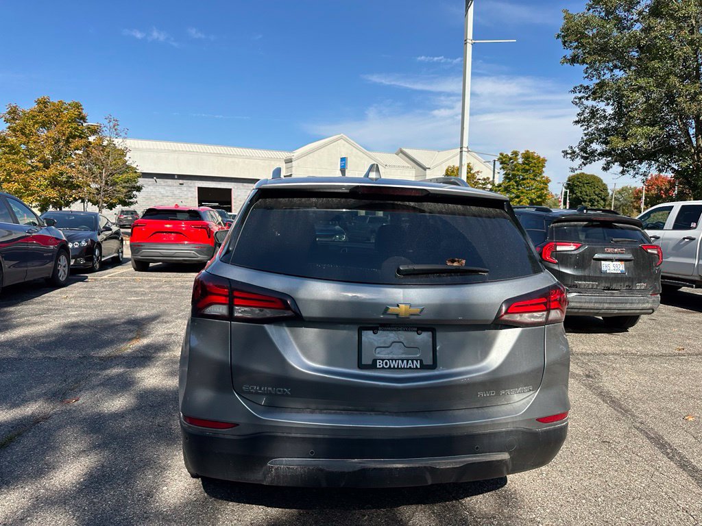 Used 2023 Chevrolet Equinox Premier AWD/4WD image 16