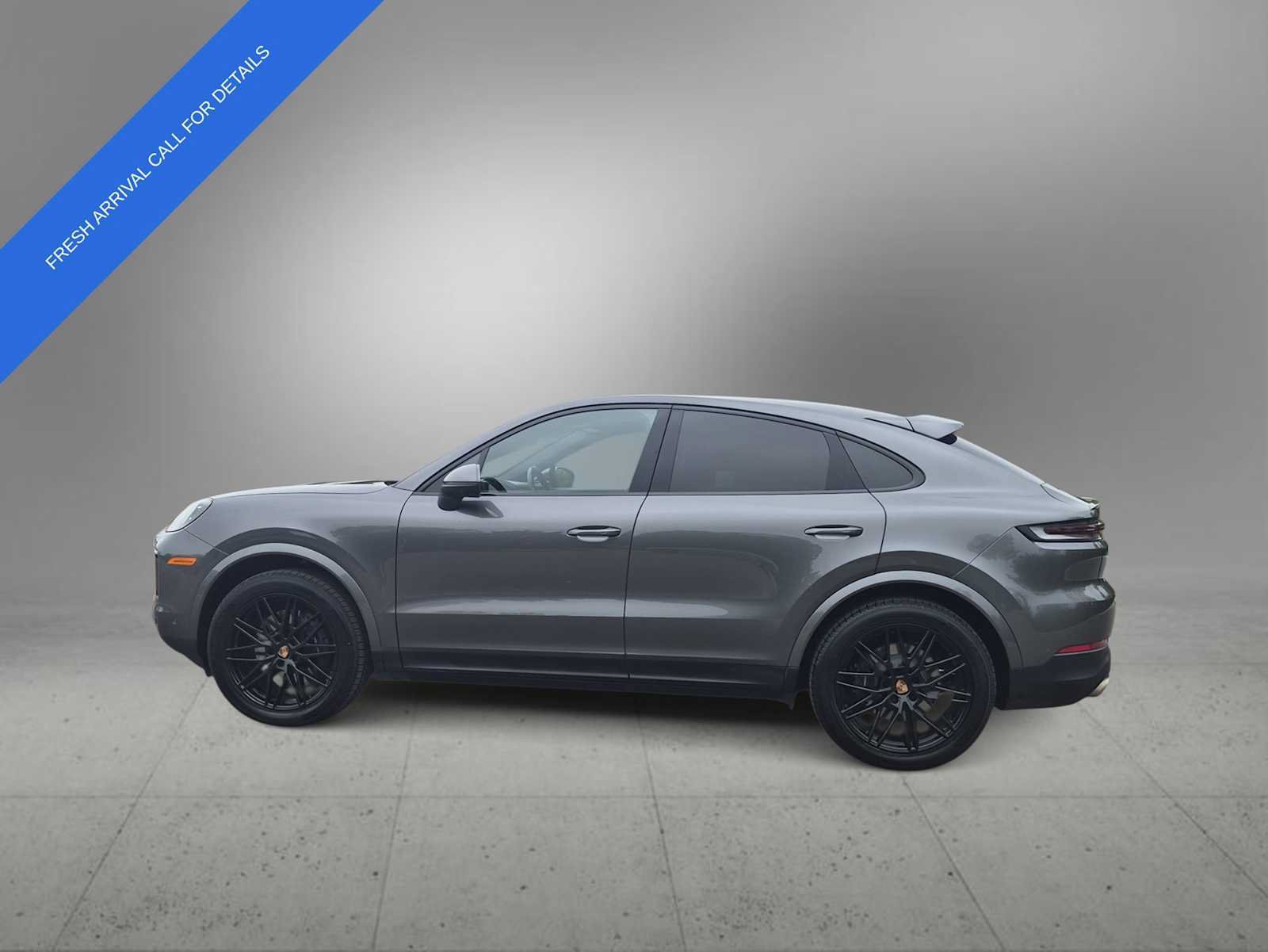 Used 2025 Porsche Cayenne Coupe AWD/4WD image 5