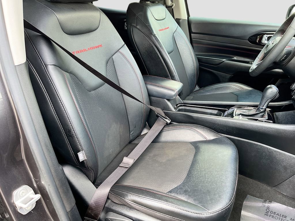 Used 2022 Jeep Compass Trailhawk image 27