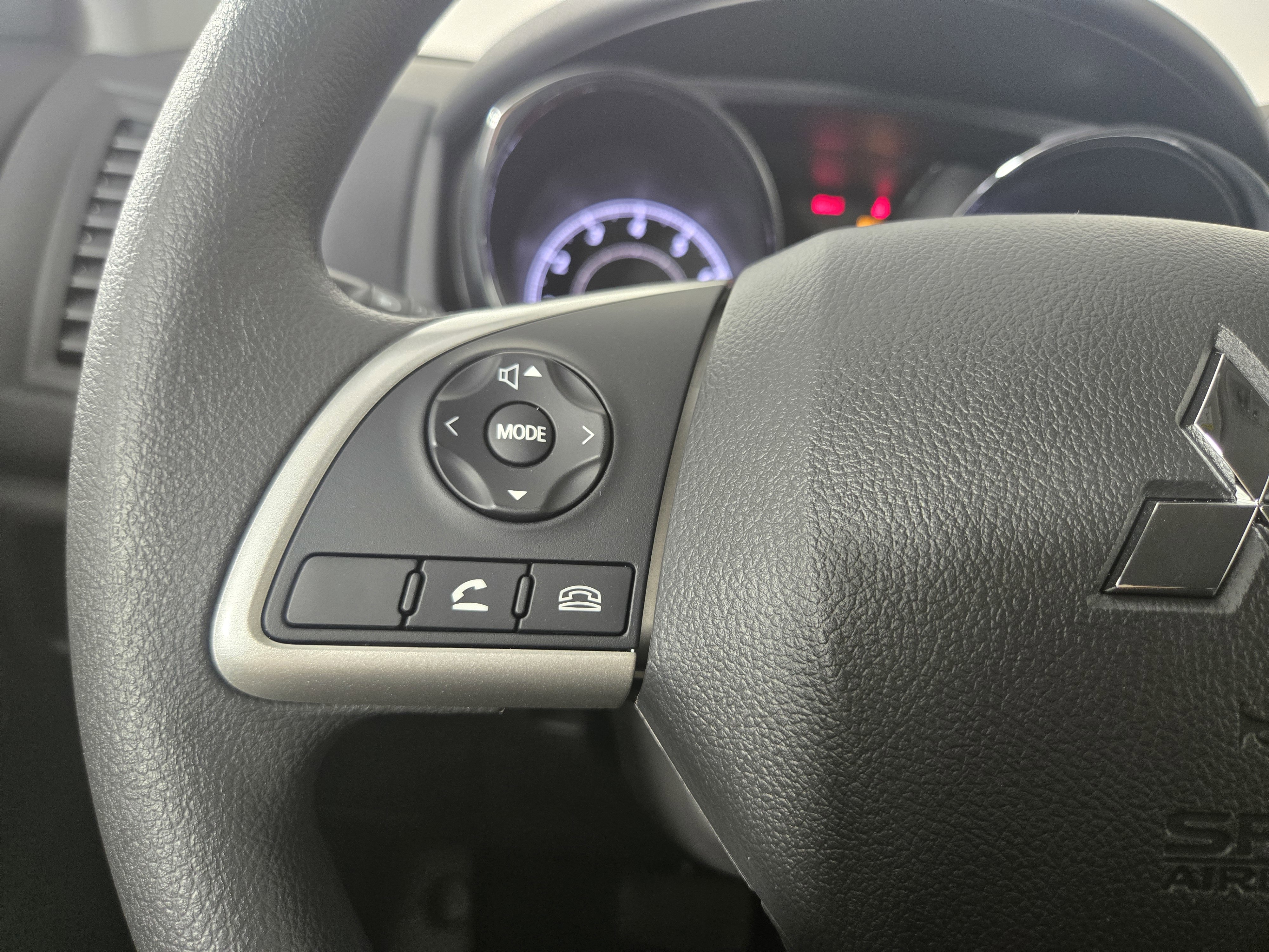 New 2025 Mitsubishi Outlander Sport ES image 14