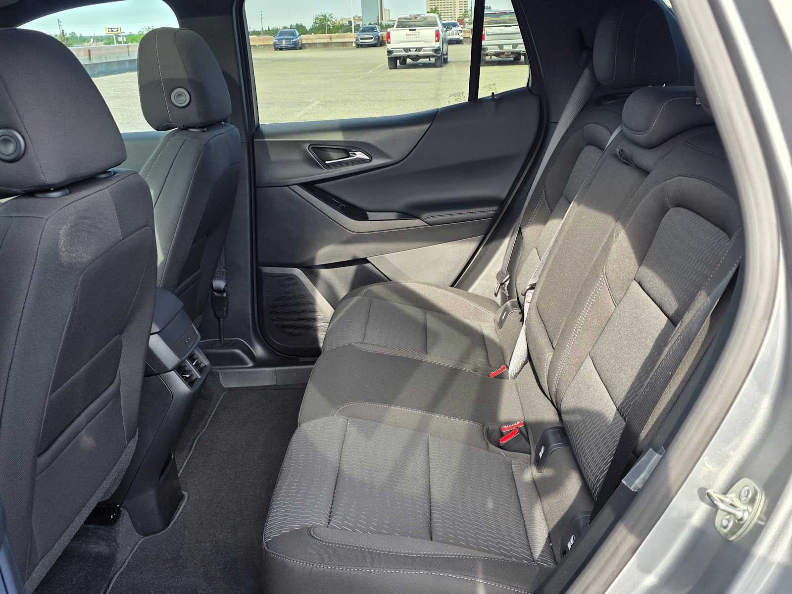 New 2026 Chevrolet Equinox LT w/ Safety and Technology Package AWD/4WD image 16