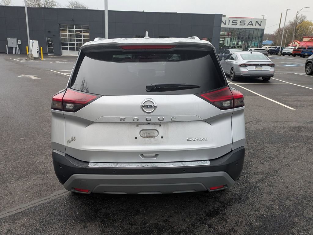 Used 2021 Nissan Rogue SV w/ Premium Package image 6